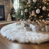 AISENO front view of white faux fur tree skirt showing plush cover benefit