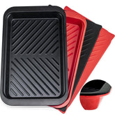 Czlizdyt front view of red and black trays showing lids and compact set, convenient organization