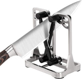 Ehoyal front view showing sharpener shape and V-groove, stable and compact