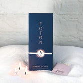 Foton front packaging showing 18 oz jar and included 30 wicks, clear product view and benefit