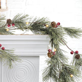 IDOGliitte+ full garland front view shows rustic holiday charm