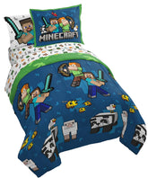 Jay Franco comforter front view showing Creeper and Zombie for fun bedroom style