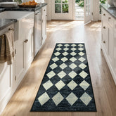 Lahome Zelie front view showing trellis pattern and size benefits