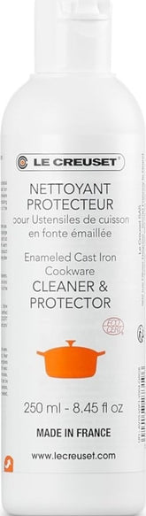 Le Creuset cleaner front label showing bottle and volume, easy identification benefit