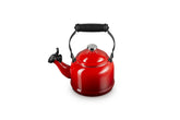 Le Creuset front view of Cerise kettle showing vibrant color and quick-boil benefit