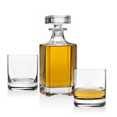 Lefonte decanter front view showing elegant shape and clear glass benefit presentation