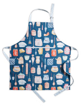 Maison d' Hermine apron front view showing full coverage and elegant pattern