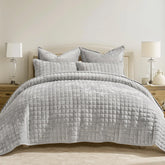 RECYCO front packaging showing frost gray quilt and tidy fold for easy purchase