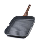 SENSARTE front view of grill pan showing full square cooking surface and ridges for even searing