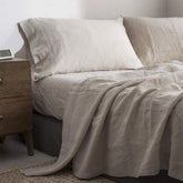 Simple&Opulence front packaging showing complete king linen set and easy unboxing benefit