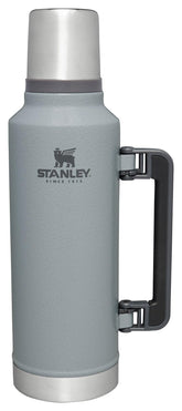 Stanley bottle front view in hammertone silver showing durable finish and capacity benefit