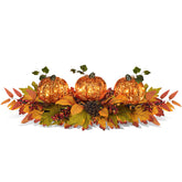 SUNNYPARK front view of centerpiece adding autumn ambiance