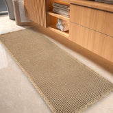 tchdio front view of runner showing full length and neutral styling benefit