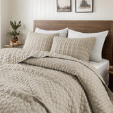 WDCOZY front view of quilt showing full California king coverage and neat drape