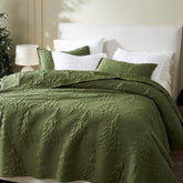 WDCOZY front view of olive green Cal King quilt showing full coverage and neat finish