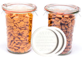 WECK 743 front view showing glass jar and included lids for safe storage