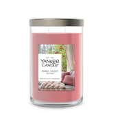 Yankee Candle large tumbler front view showing glass and fragrance for a cozy atmosphere