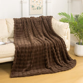 YUSOKI brown throw front view showing plush bubble texture for stylish comfort