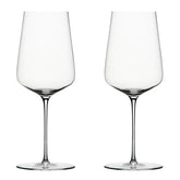 Zalto Universal front view showing graceful shape and balanced stem for elegant service