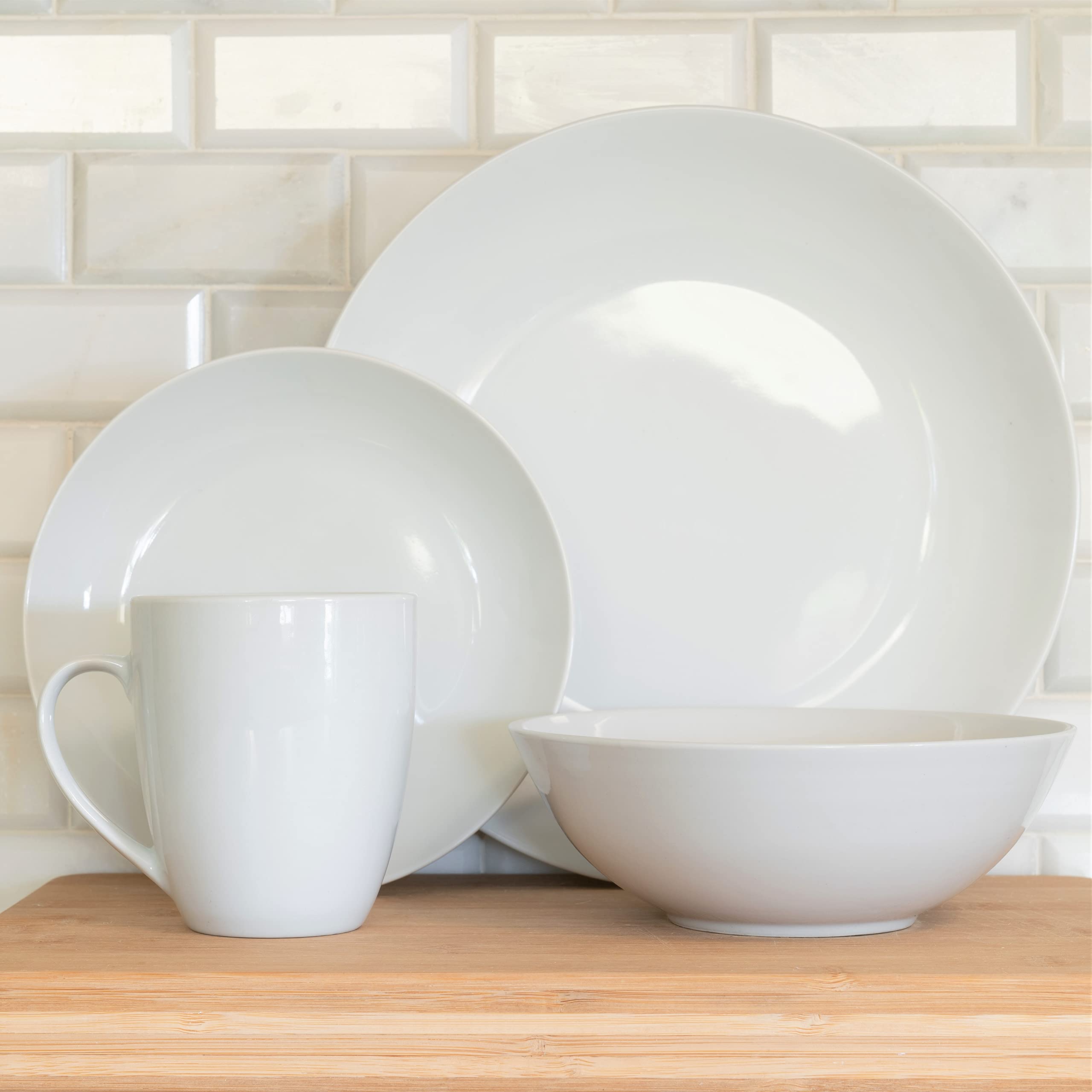10 Strawberry Street stacked plates showing coupe profile and space-saving benefit