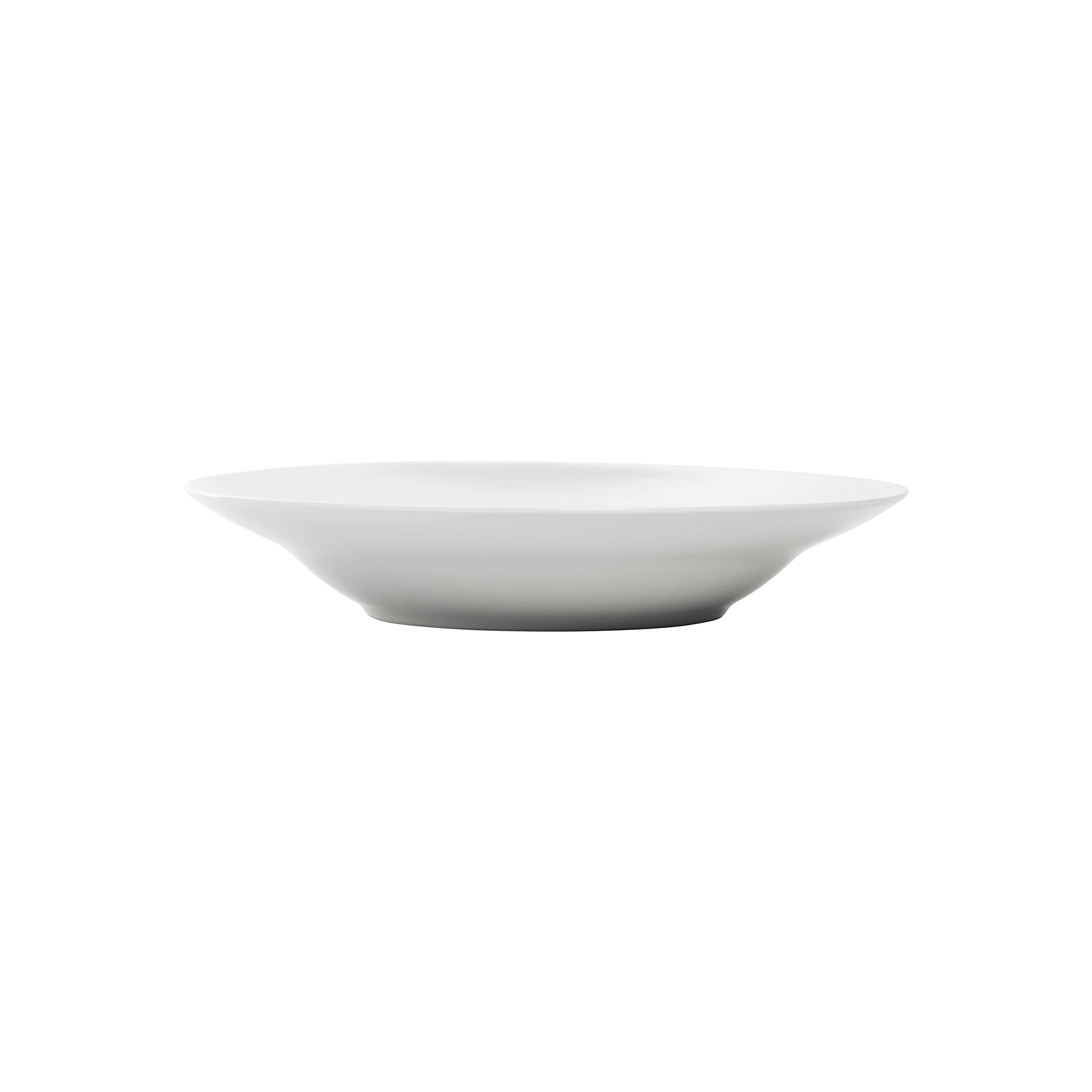 10 Strawberry Street bowl with soup showing microwave and oven safe convenience