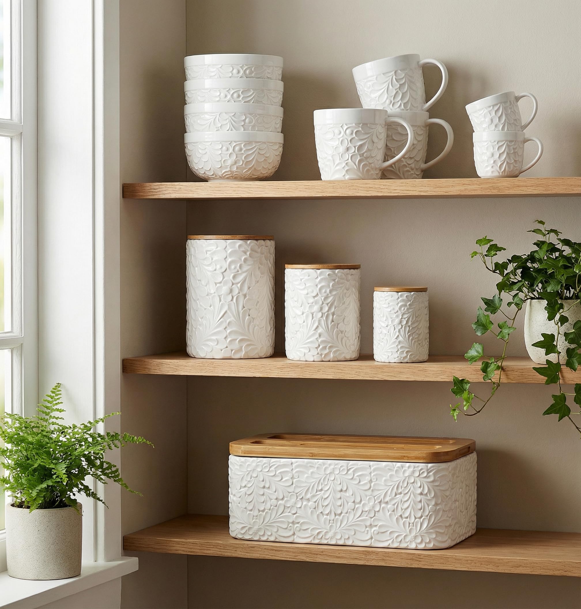 25DOL label and glaze detail highlighting durable finish and craftsmanship
