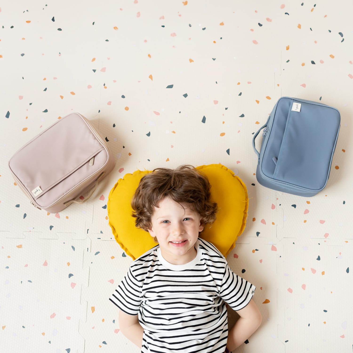 3 Sprouts child holding lunch bag conveying comfortable carry and everyday use
