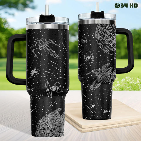 34HD handle and lid showing ergonomic grip and secure drinking convenience