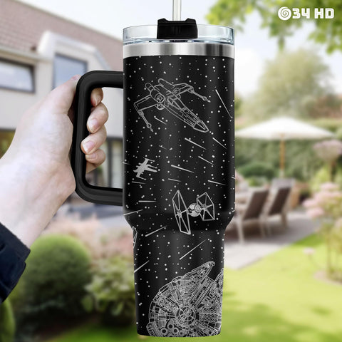 34HD tumbler in use on a hike keeping beverages cold for outdoor activity