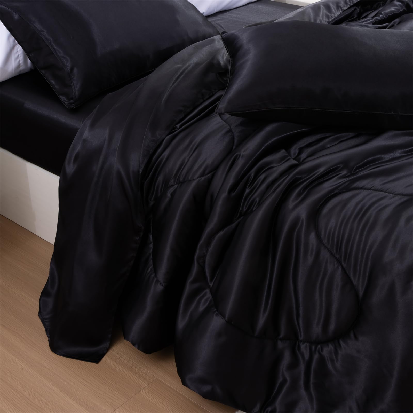 A Nice Night folded vacuum-packed comforter for easy storage