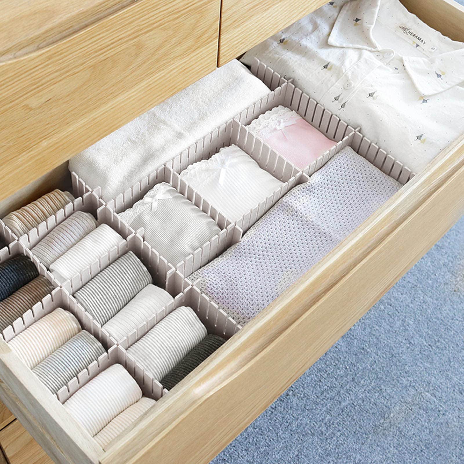 acDesign separating kitchen utensils to prevent clutter and speed meal prep