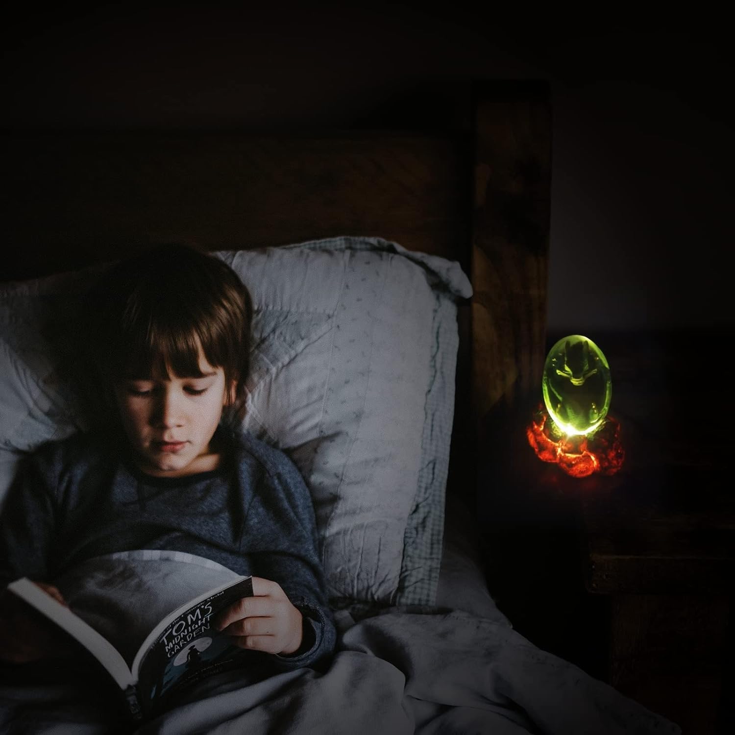 ACOCOFE luminous base glowing like lava providing atmospheric light