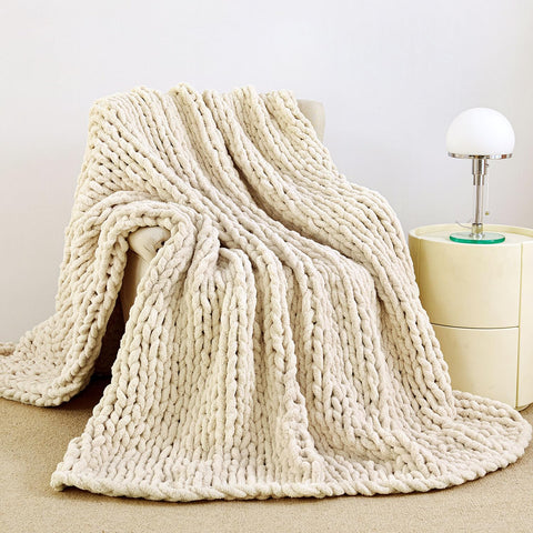 Admitrack edge and stitch detail highlights durable knit and clean finish