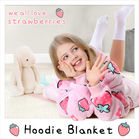 Aemicion child wearing hoodie outdoors demonstrating mobility and warmth benefit