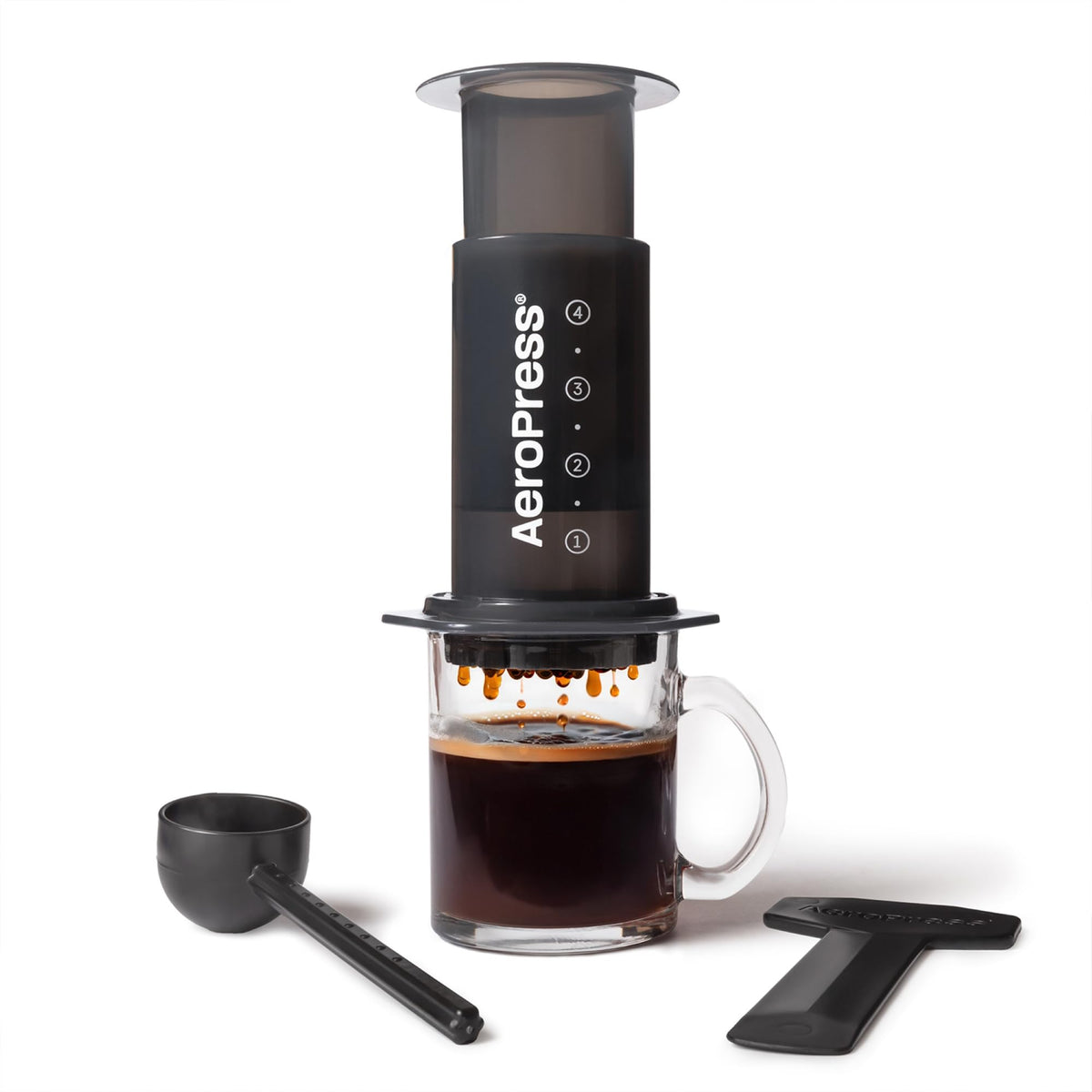 AeroPress front view showing compact brewer and clear design for easy travel