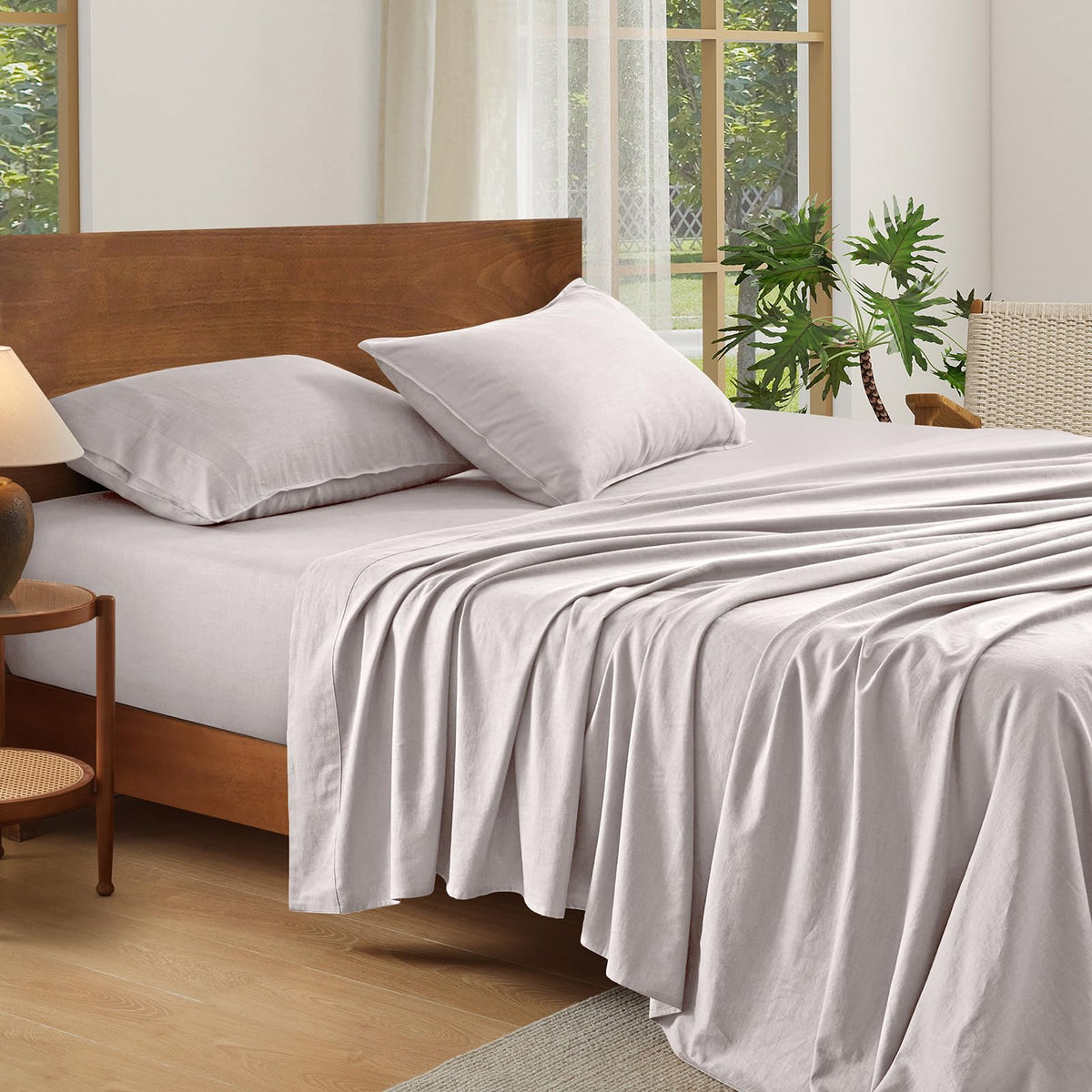 AGGBEERY front packaging showing queen linen set, highlights breathable comfort