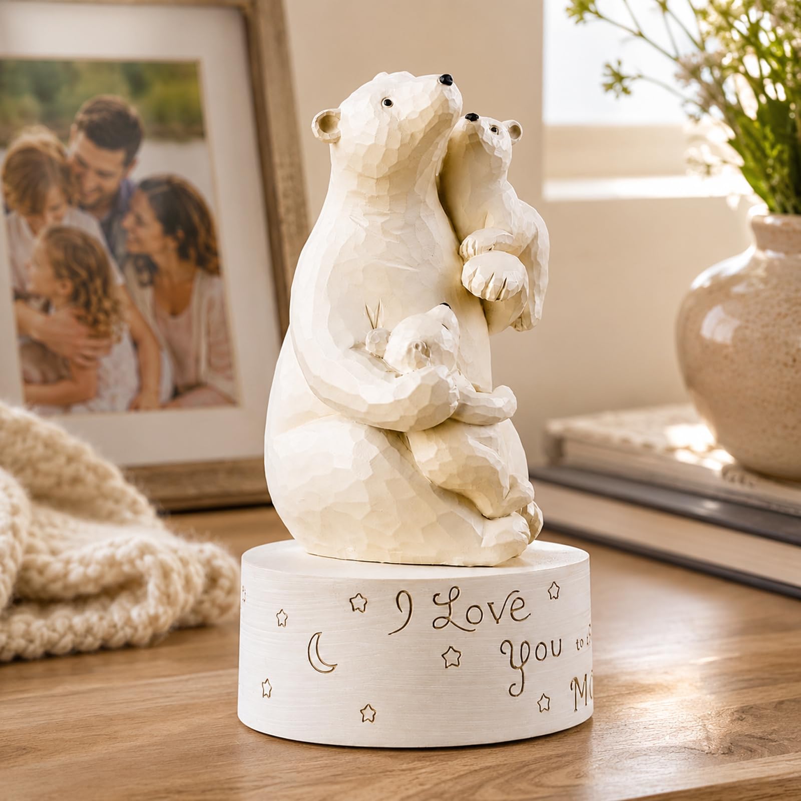AIDLNS polar bear family close texture detail highlighting handcrafted finish