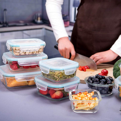 AILTEC lifestyle image on kitchen counter demonstrating easy meal prep and transport