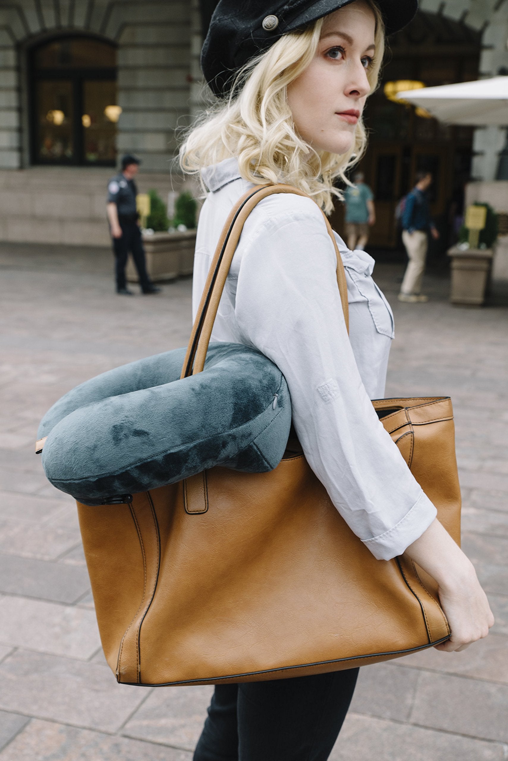 AirComfy Daydreamer positioned as lumbar support showing lower back comfort
