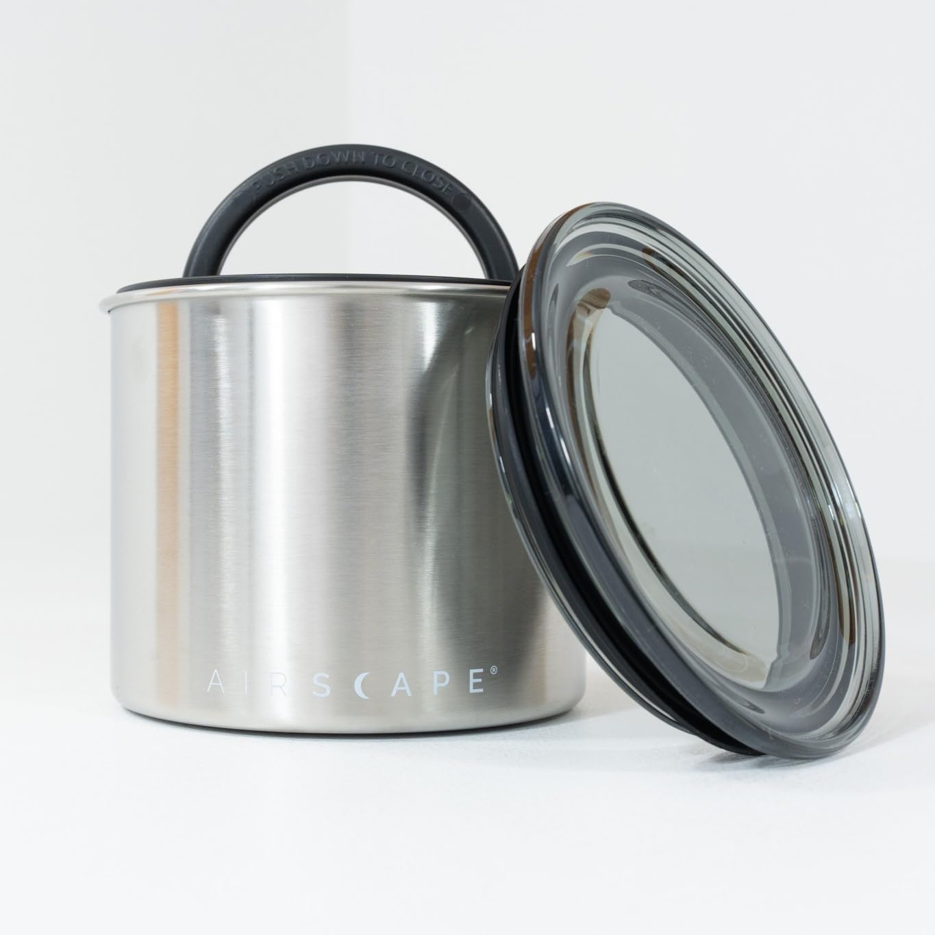 AirScape enamel finish detail resists stains and keeps container looking new