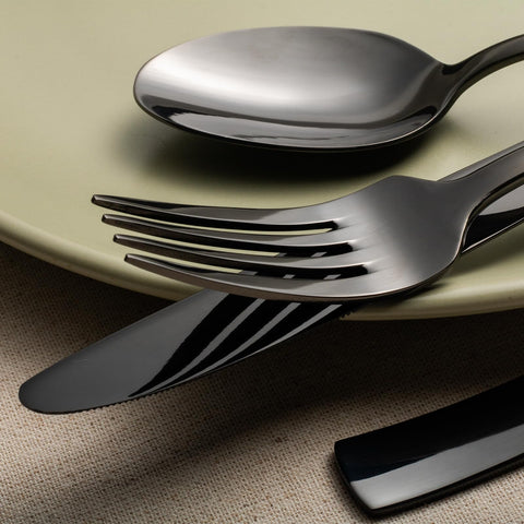 Alata Kate Black spoon bowl close-up displaying smooth mirror surface for easy cleaning