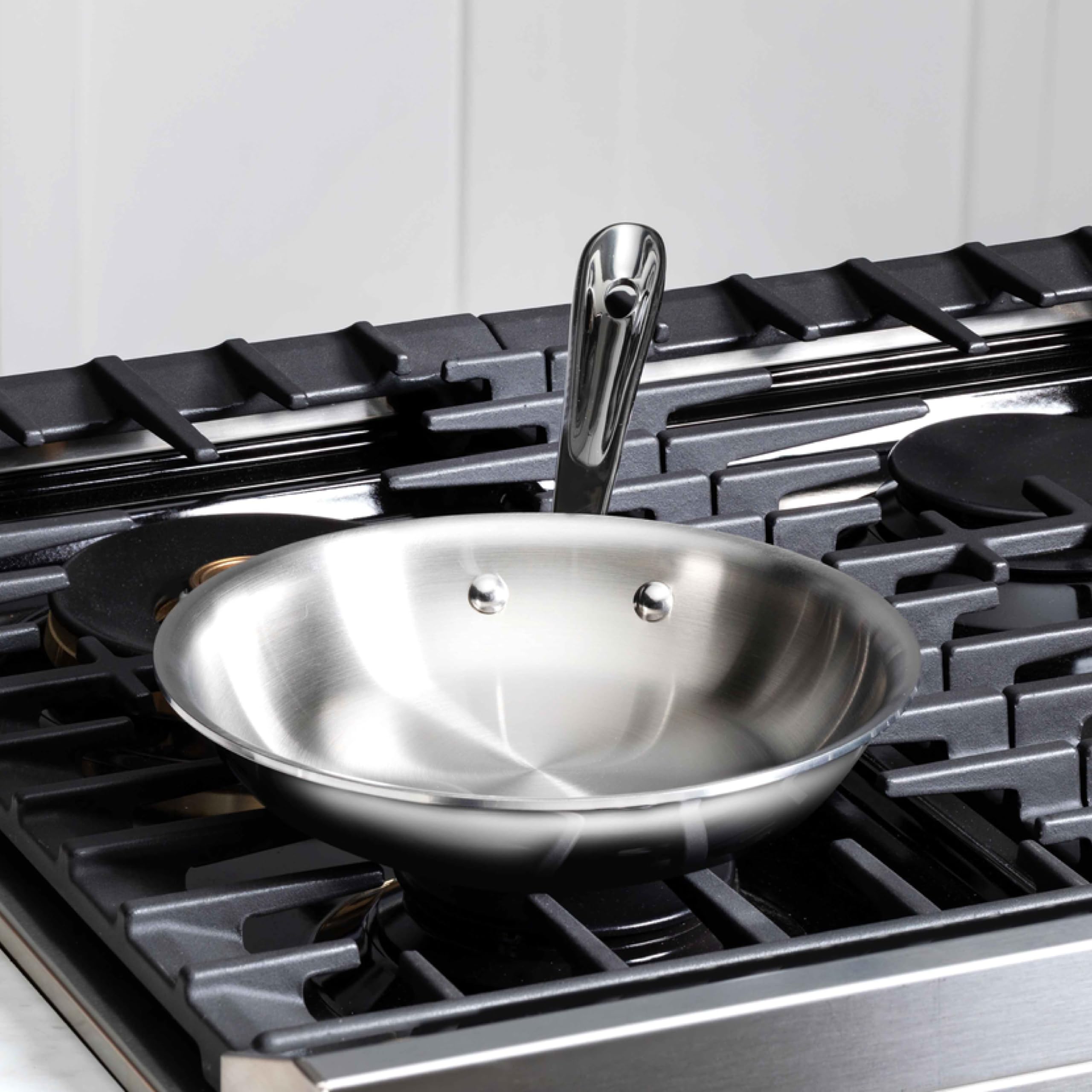 All-Clad D3 fry pan polished interior surface displaying even browning results