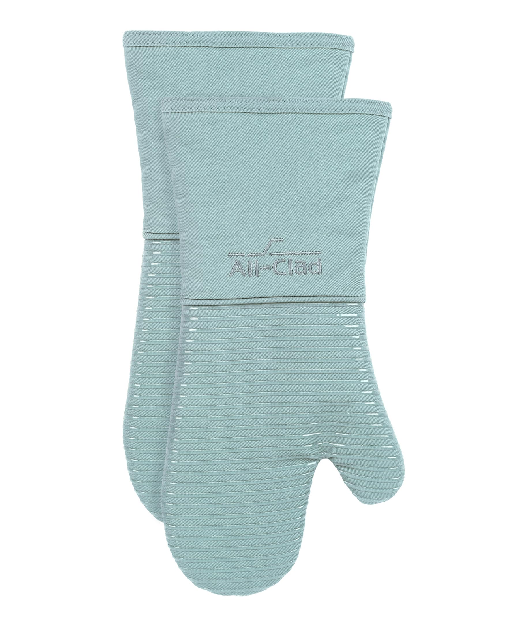 All-Clad front view of mitts showing rain‑pattern and durable protection
