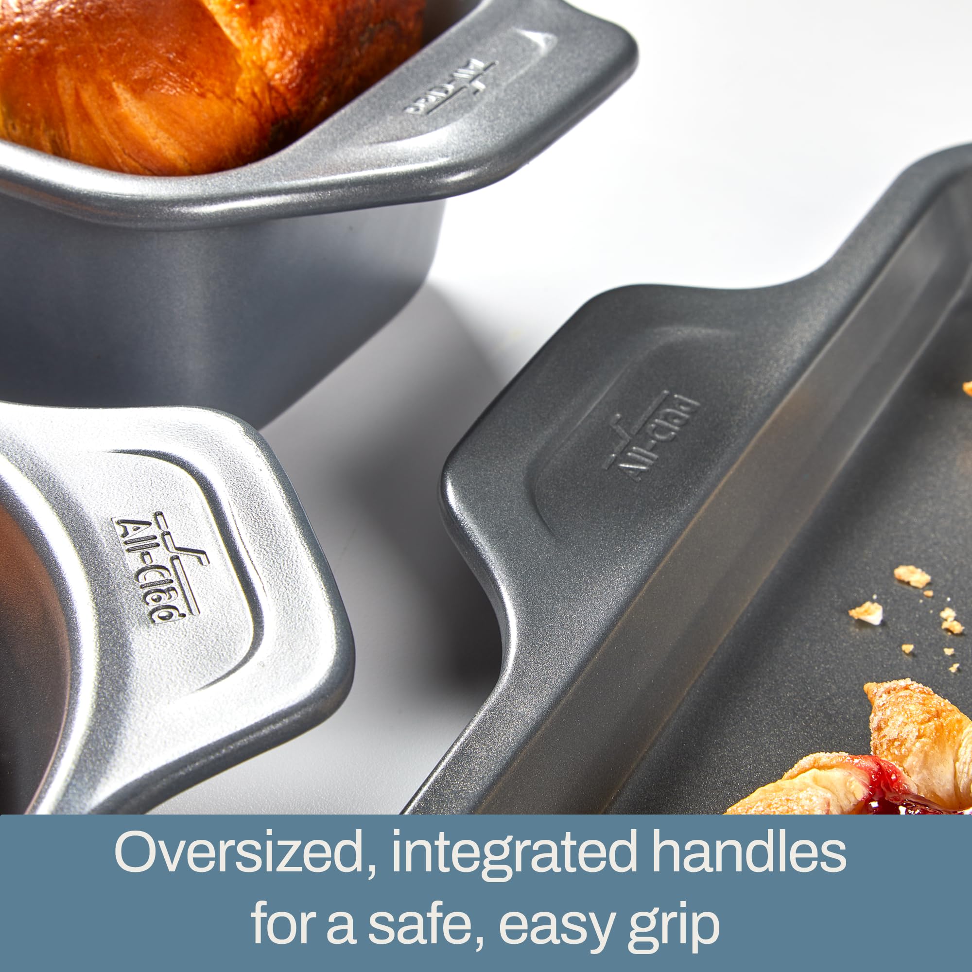 All-Clad rounded corner close-up for easy serving and cleaning advantage