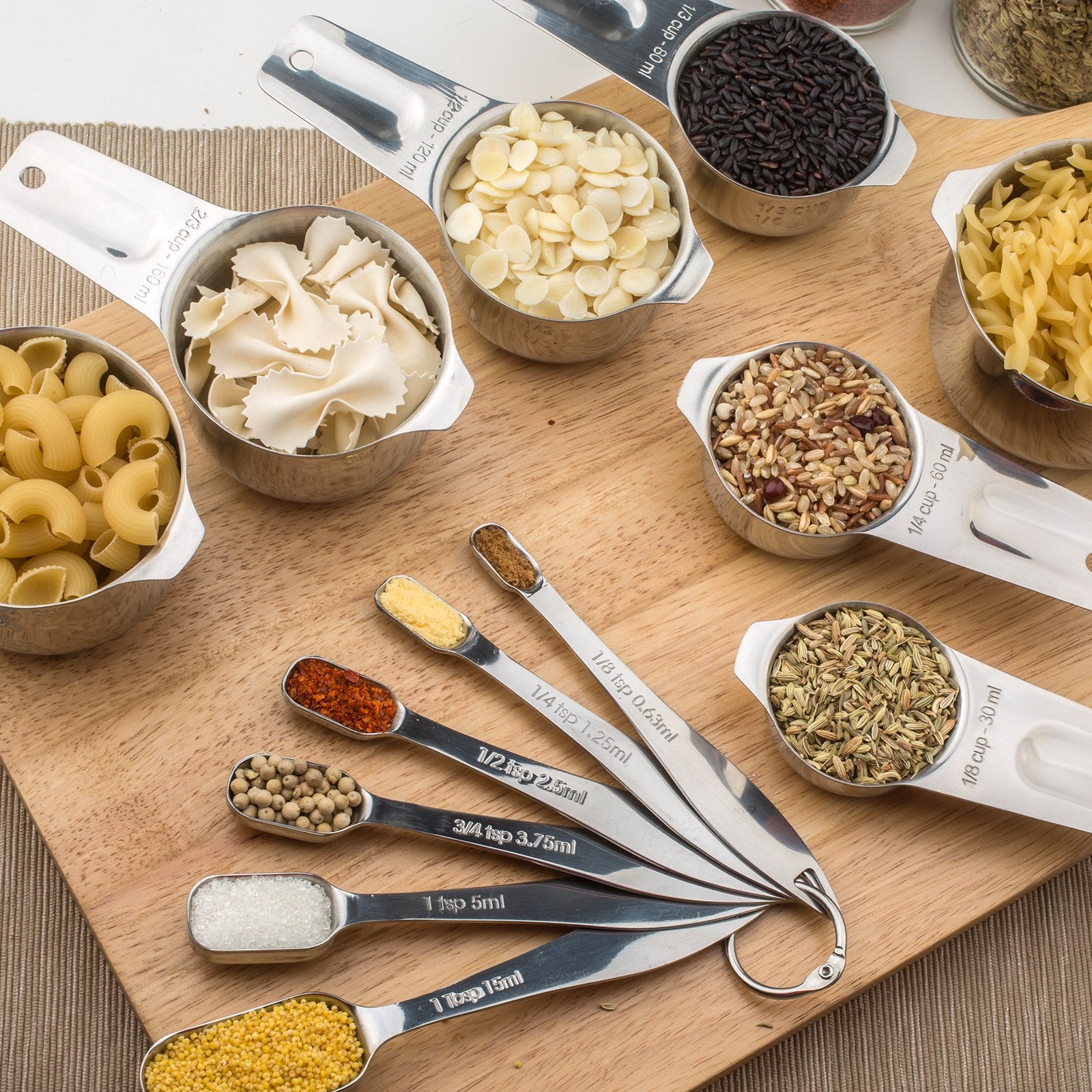 ALLWIN-HOUSEWARE measuring cups scooping flour to ensure precise baking measurements