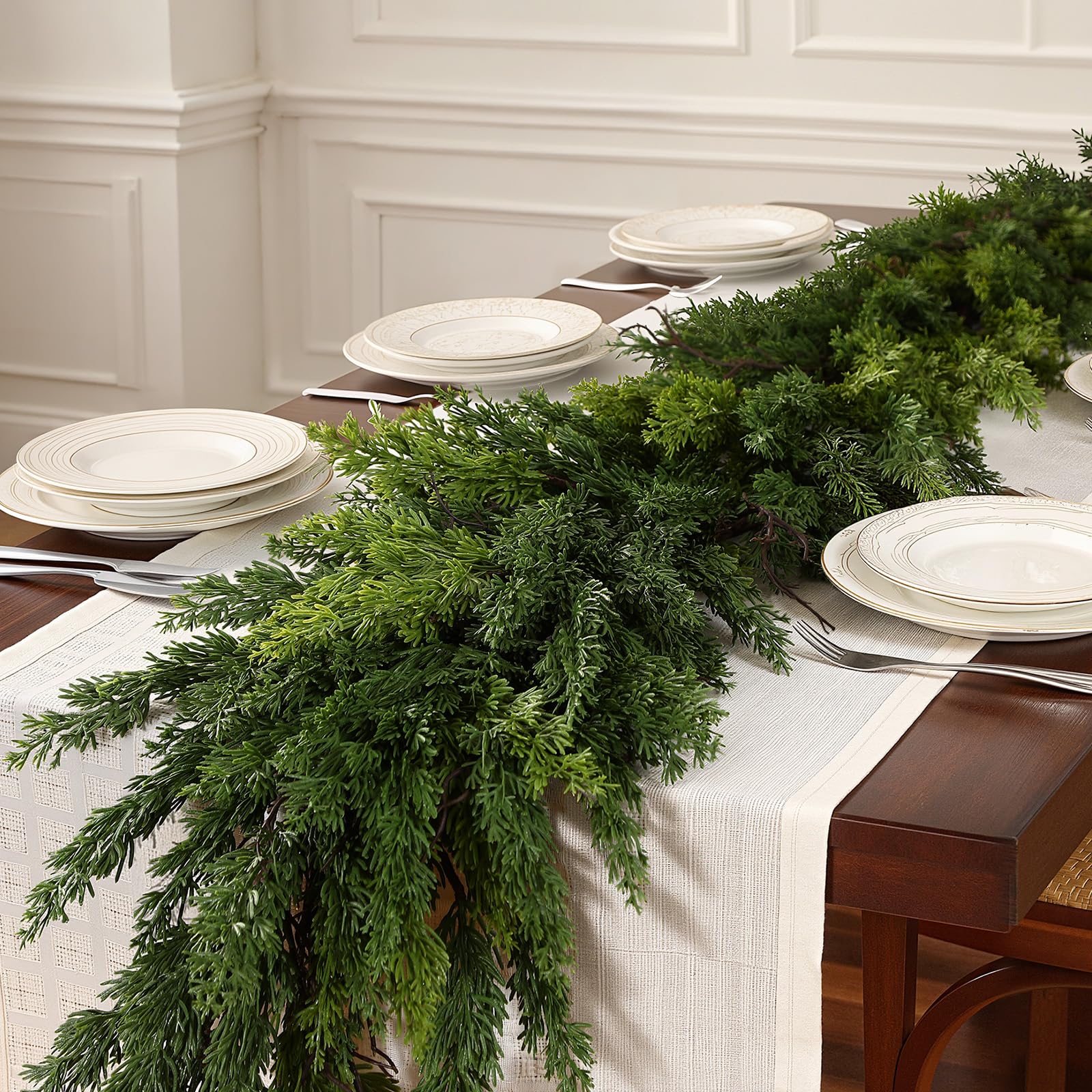 Alupssuc garland beside ruler showing true 9-foot scale and coverage