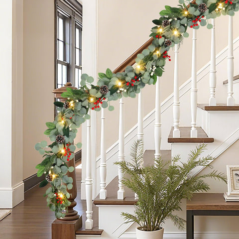 Alupssuc garland held in hand to show scale and lightweight handling