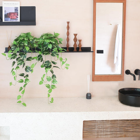 alyptus pot base detail highlighting lightweight, portable design