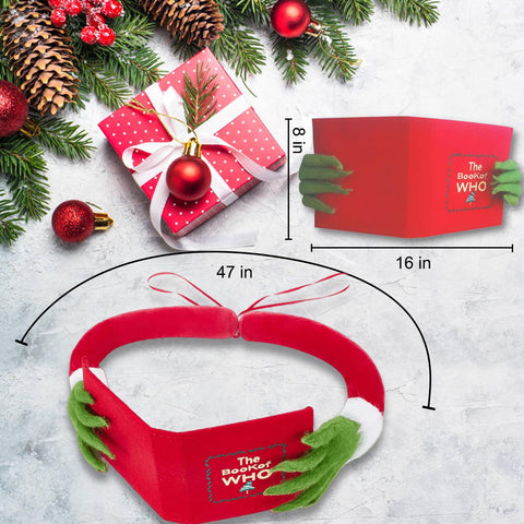 Amailtom elf used as a table centerpiece creating photo-ready holiday scenes