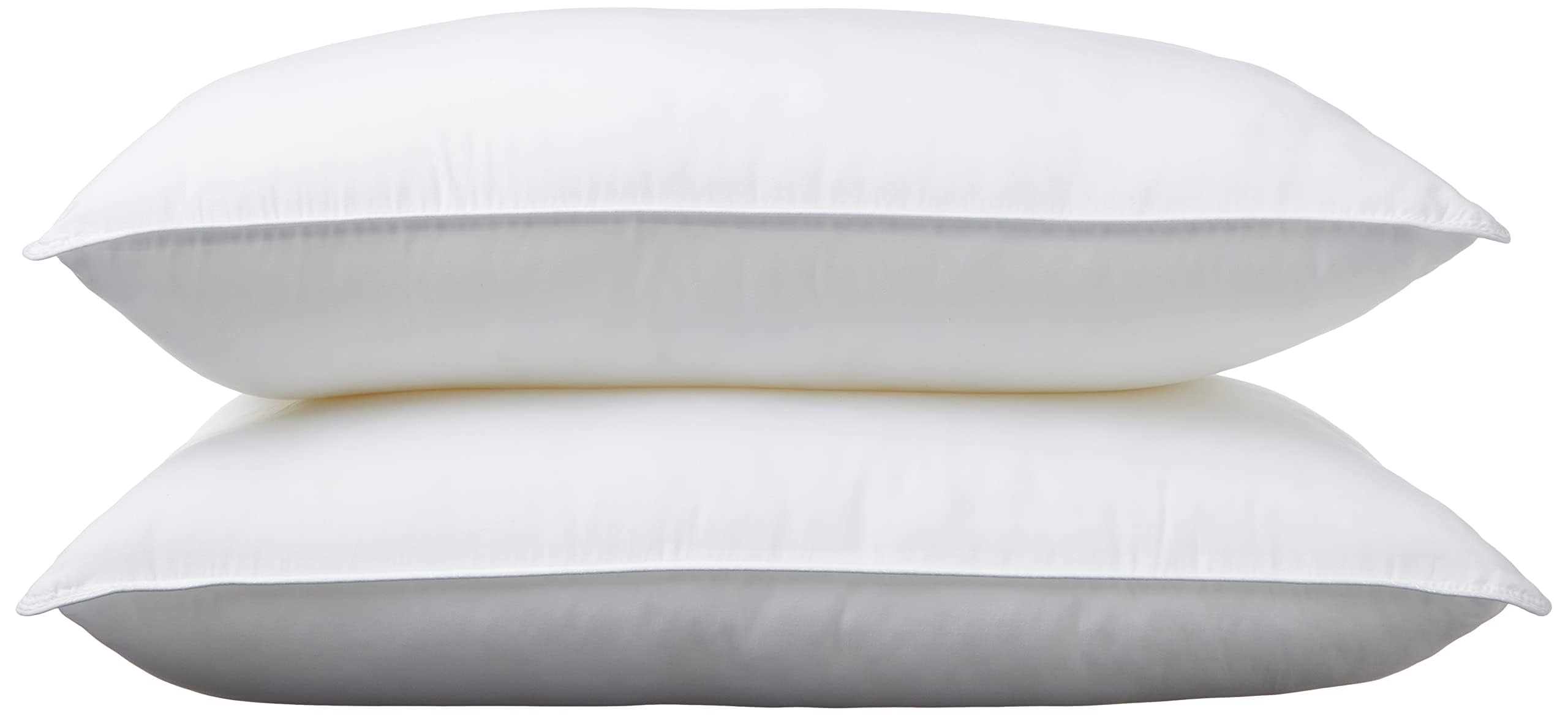Amazon Basics close-up of polyester shell and edge piping for durability benefit